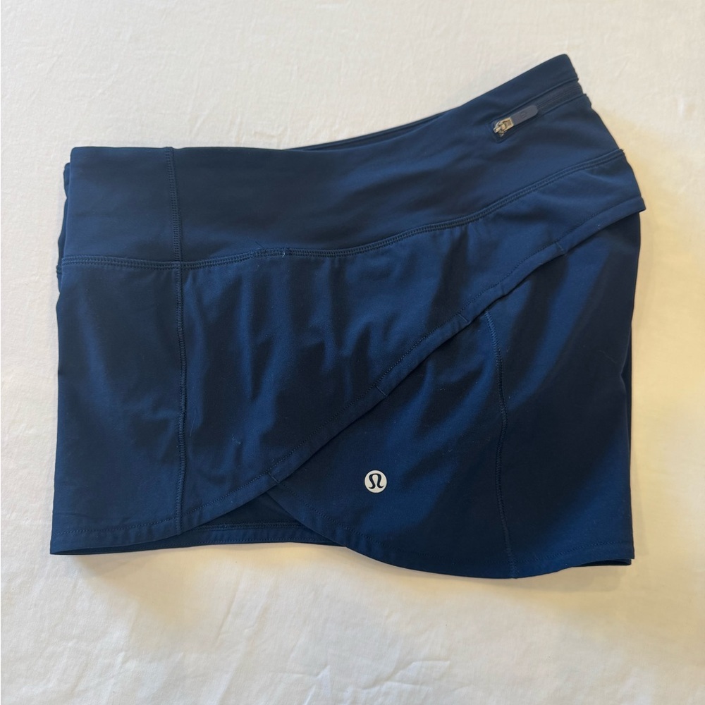 Lululemon Navy Blue speed up shorts
